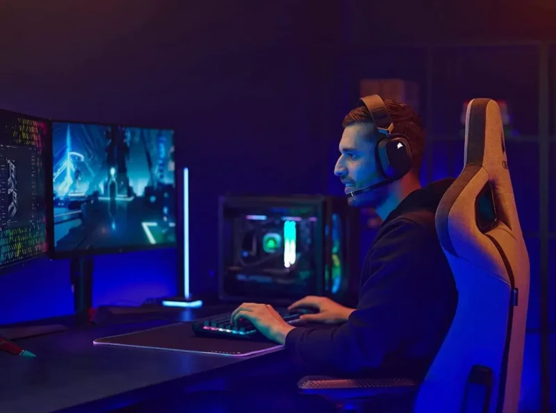 Corsair HS80 RGB WIRELESS Premium Gaming Headset with Dolby Atmos Audio (Low-Latency, Omni-Directional Microphone, 60ft Range, Up to 20 Hours Battery Life, PS5/PS4 Wireless Compatibility) Black - Image 8